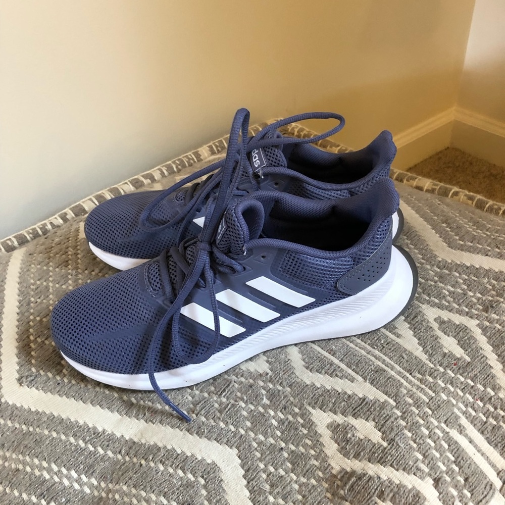 Adidas Sneakers